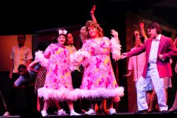 Emma Sheffer (Tracy Turnblad), Jason Guerrero ( Edna Turnblad), Hunter Shippey ( Mr. Pinky) 