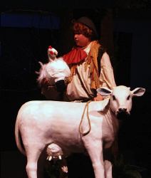 Jack (Greg Kinney) and Milkie White