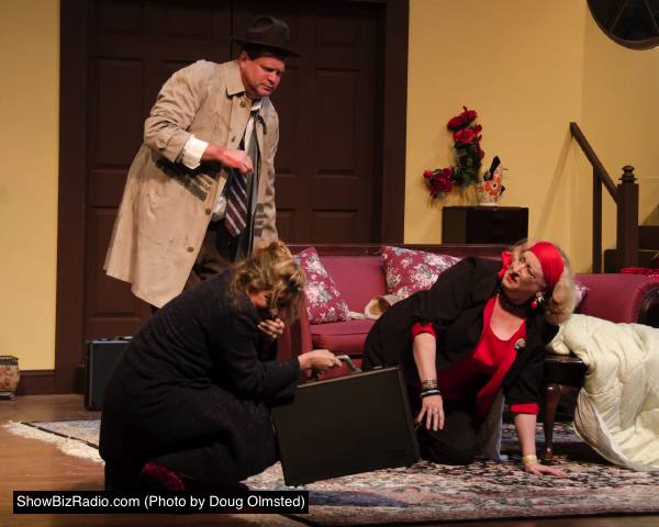 Michael Metz (Passer-by), Charlene Sloan (Jean Perkins), and Gayle<br>Nichols-Grimes (Betty Johnson)