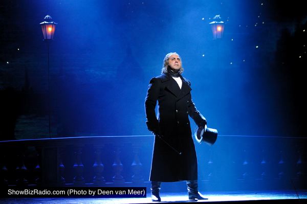 'Stars' peformed by Andrew Varela (Javert)