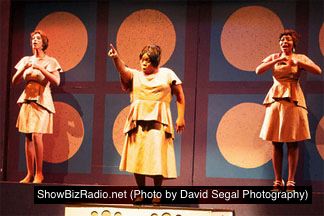 'Move' featuring Kimberly Braswell (Deena Jones); Shawnee Louise Coleman-Lining (Effie White) ; Kristen Lee (Lorrell Robinson)