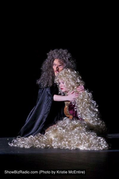 Lara Taylor, Anna Phillips-Brown